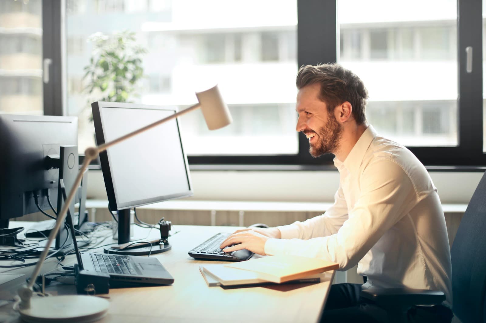 The Connection Between CAGE Codes and Federal Registration